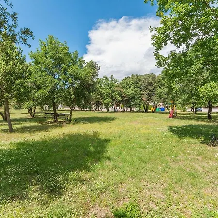 Pavic 4411 Apartment